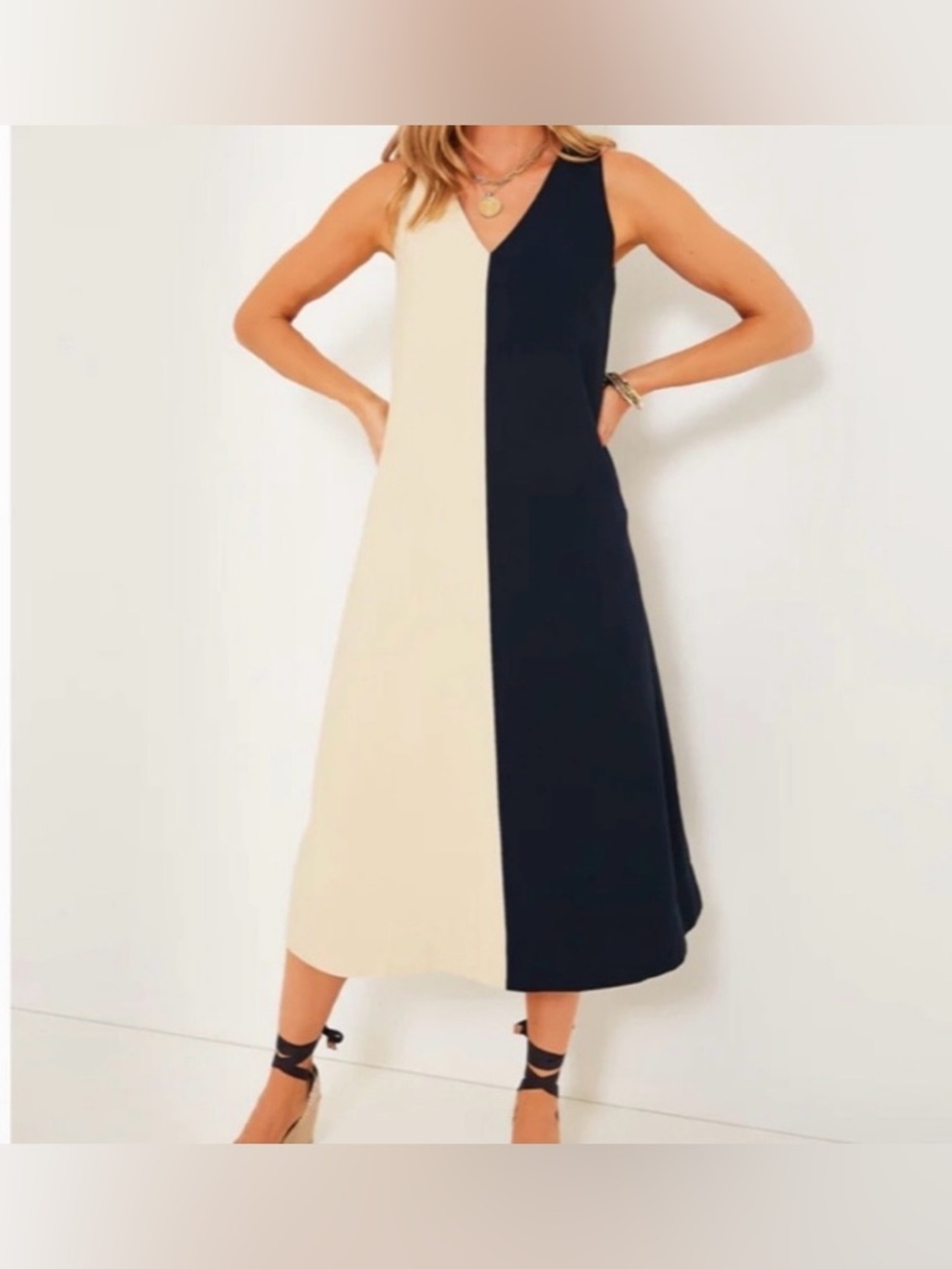 Tuckernuck, Pomander Place Tan/Navy Sallie V-Neck Color block Dress